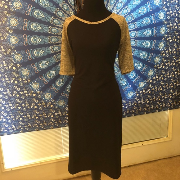 LG Elegant Julia Lularoe - Picture 1 of 4